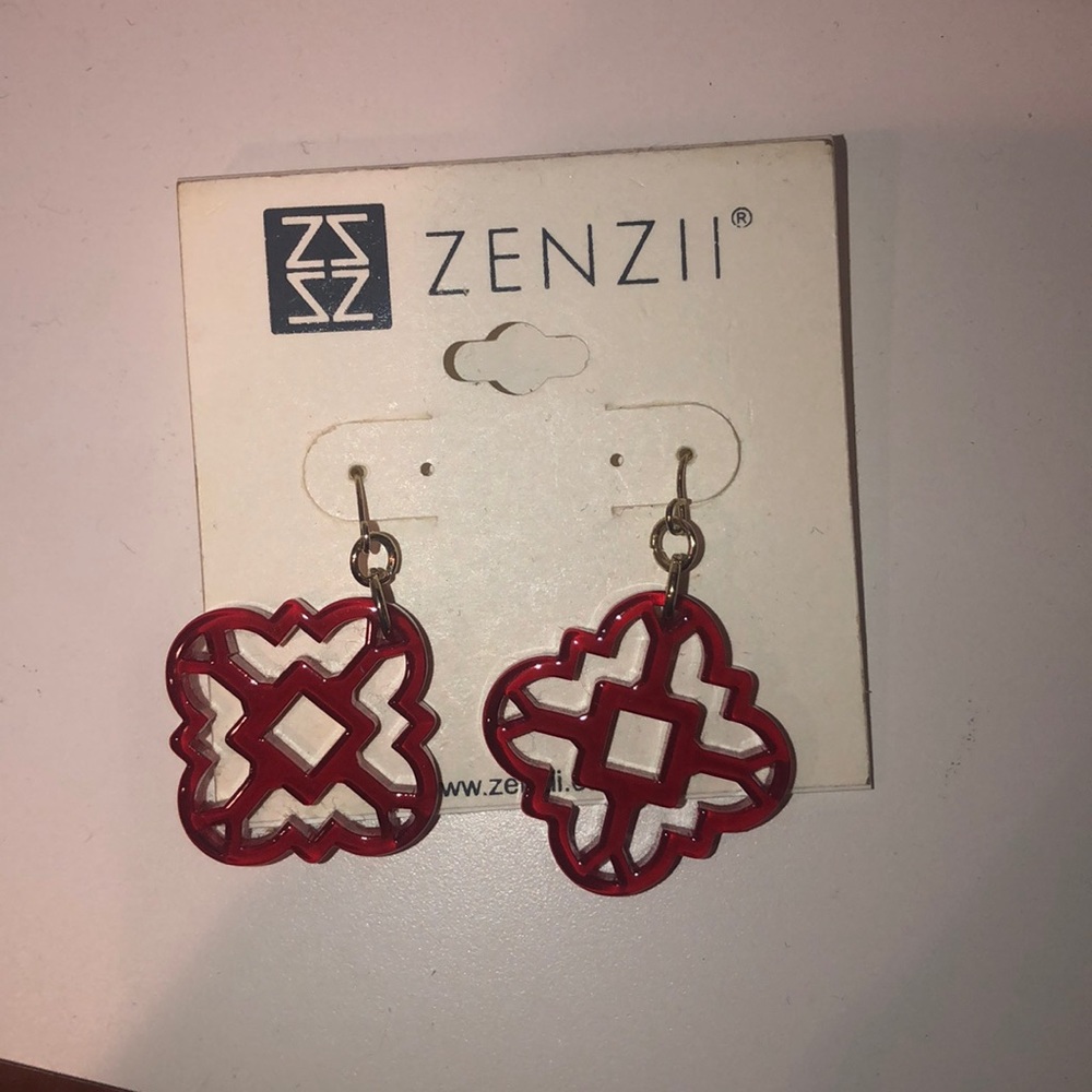 Red earrings - Picture 2 of 2